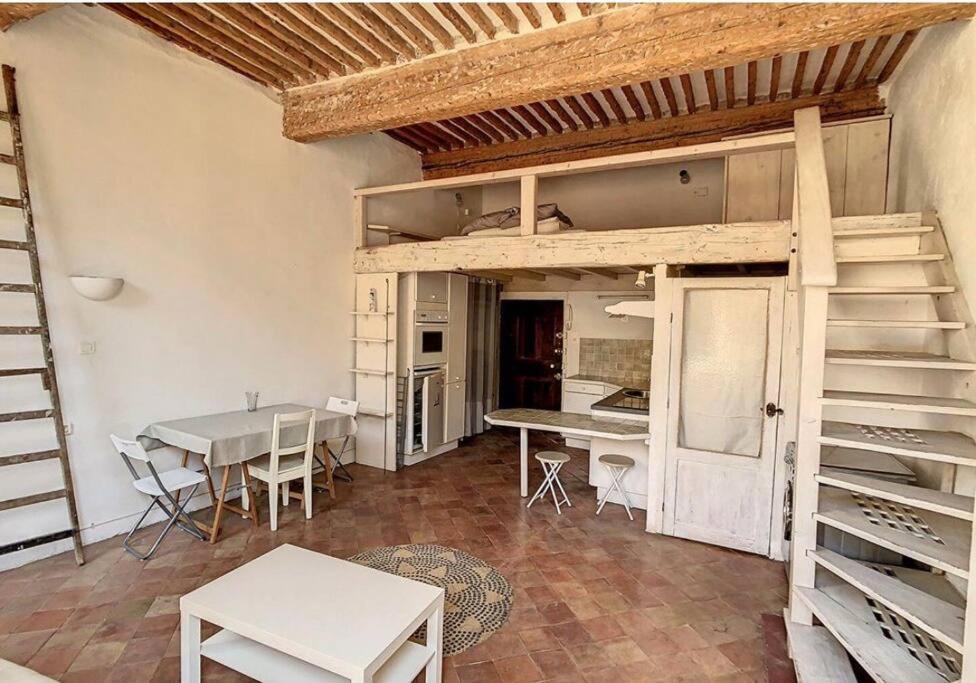 Appartement De Charme Au Coeur D'Aix Екс ан Прованс Екстериор снимка